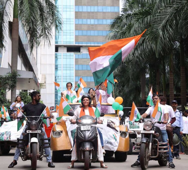 “Nidarshana Gowani Organizes Bike Rally at Kamala Mills to Celebrate Indian Independence and Promote Women Empowerment”